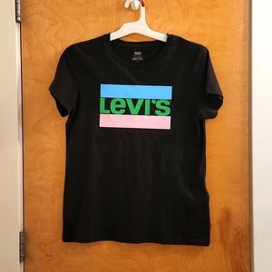 Levi's T-shirt